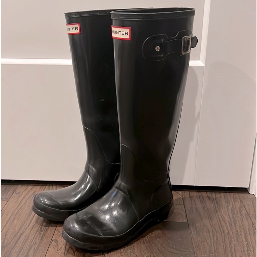 Hunter boots Size 5 in kids/ Size 6 Women’s
